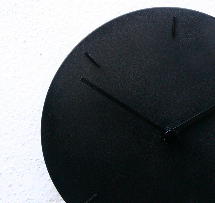 Black Wall Clock DIY