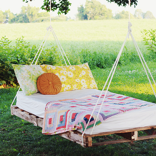 Pallet Swing Bed DIY