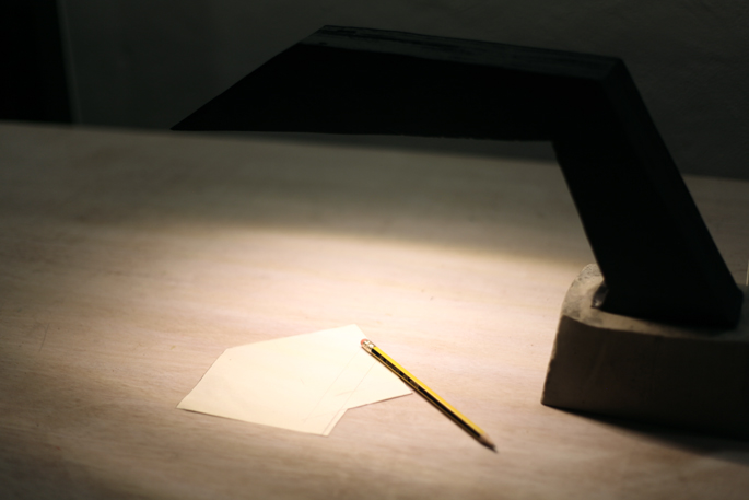The Dark Knight DIY Desk Lamp - Make Any Shape Lamp With Plywood 