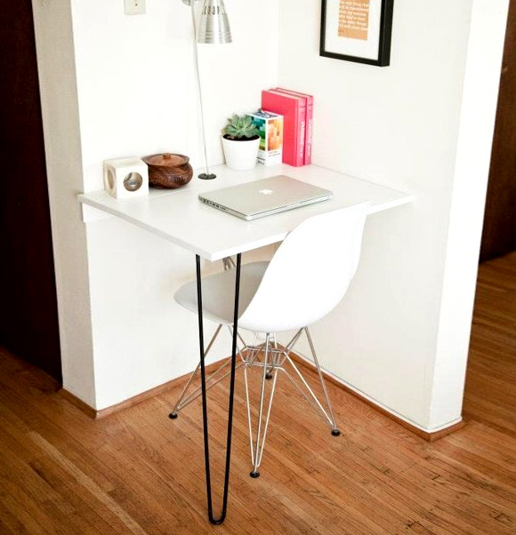One Day Builds: 9 Simple and Easy DIY Projects Using Hairpin Legs: #6 Solo hairpin leg desk