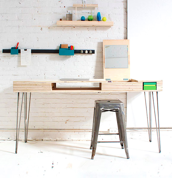 One Day Builds: 9 Simple and Easy DIY Projects Using Hairpin Legs: #7 The flip hairpin leg desk