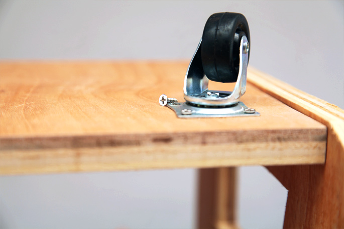 Adam Savage DIY Tool Caddy - Mini Desktop Version. #woodworking