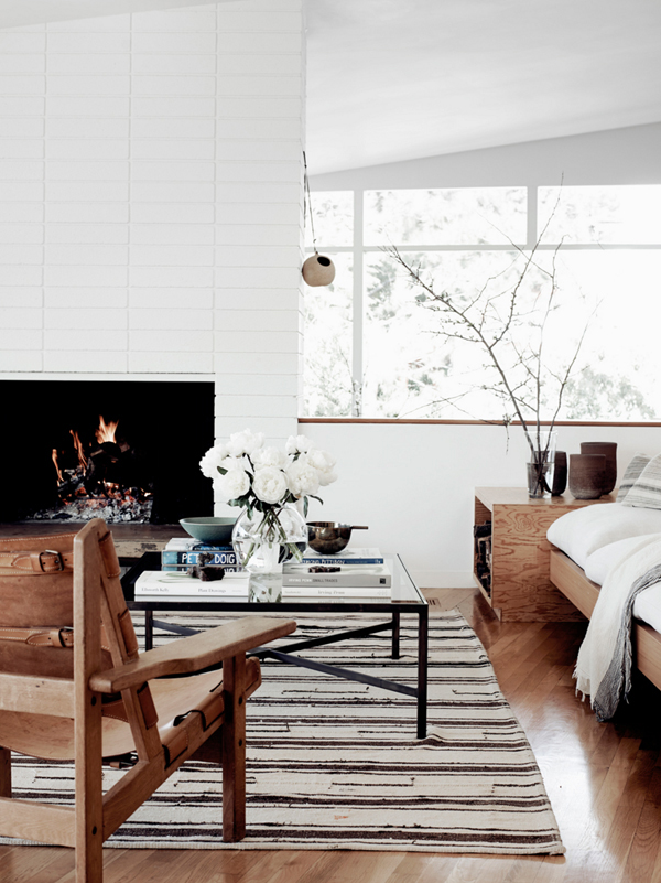 PASSPORT: Modern Rustic LA Home Tour - White and wooden living room
