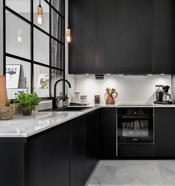 Black kitchen design ideas